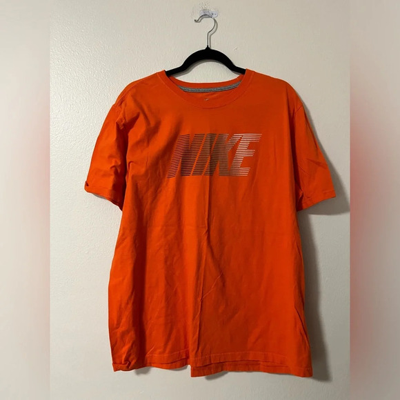Nike spelled out Logo ombré blue silver on orange mens Size XL regular fit - Picture 1 of 4